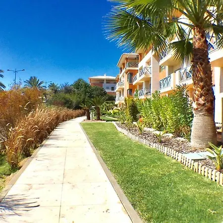 Apartman Parque Da Corcovada Standing Flat W/pool